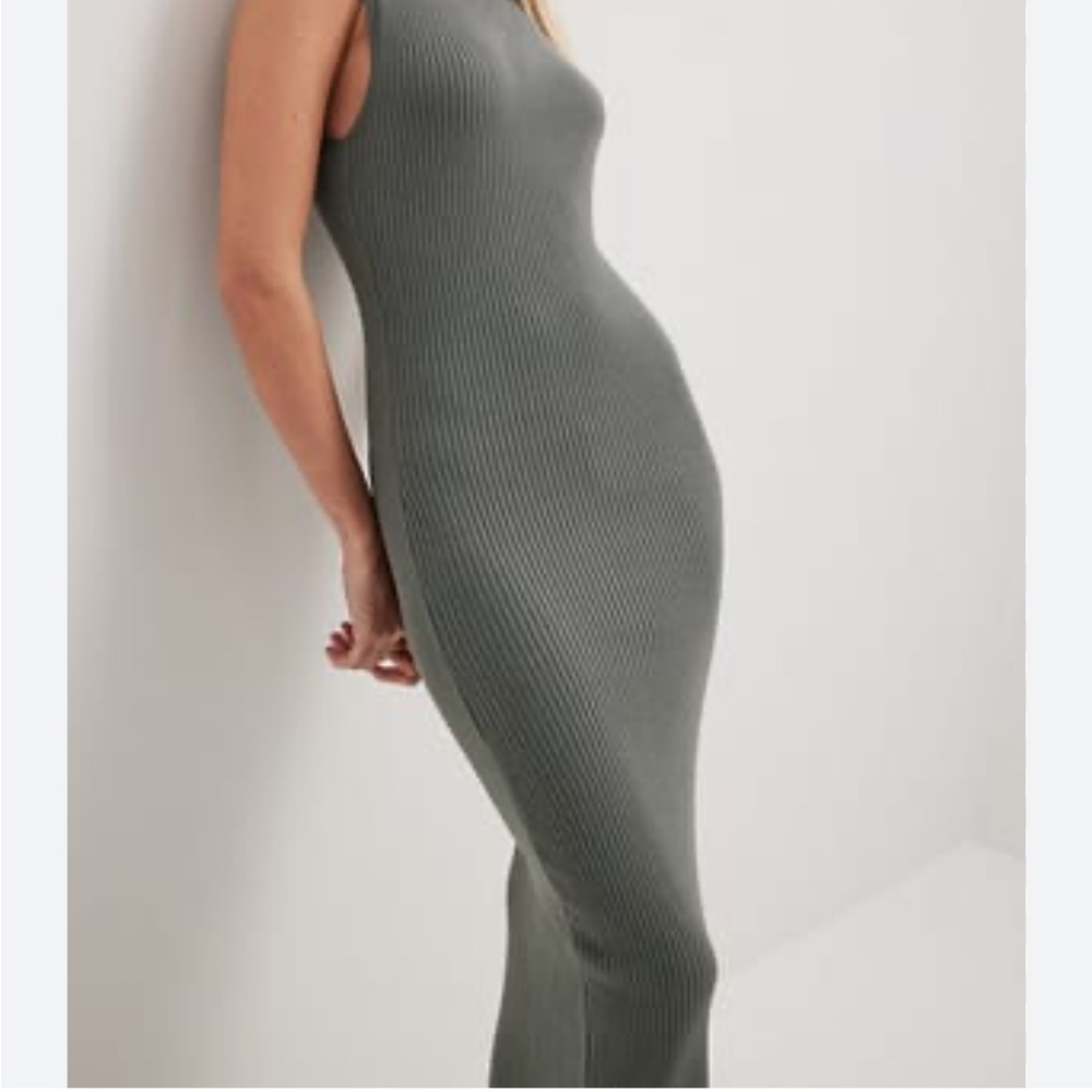 ZARA Green Ribbed Sleeveless Maxi Dress
